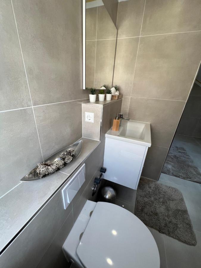 Ferienwohnung Lidu-Jene Eislingen Ngoại thất bức ảnh