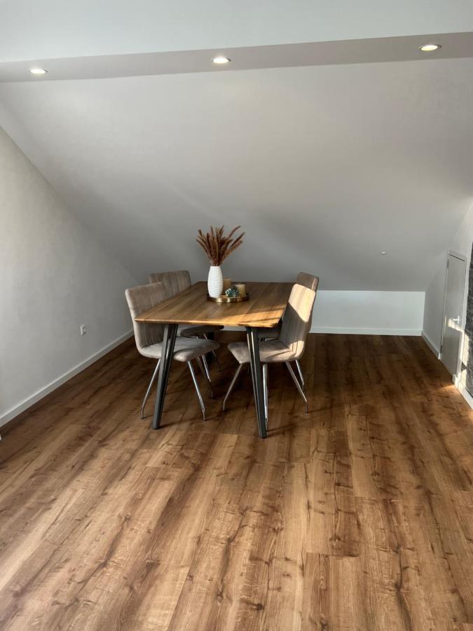 Ferienwohnung Lidu-Jene Eislingen Ngoại thất bức ảnh
