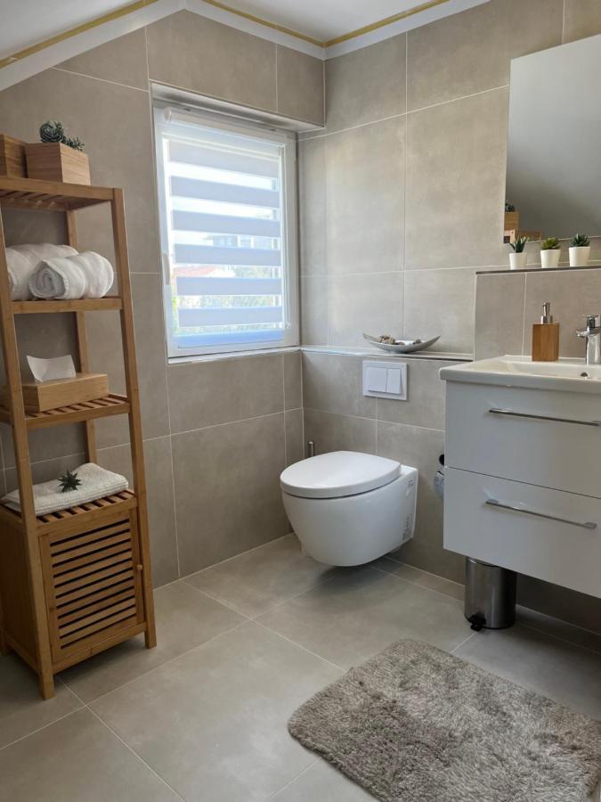 Ferienwohnung Lidu-Jene Eislingen Ngoại thất bức ảnh